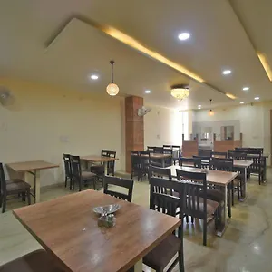 Oyo 70502 Mithila Palace &restaurant Udaipur