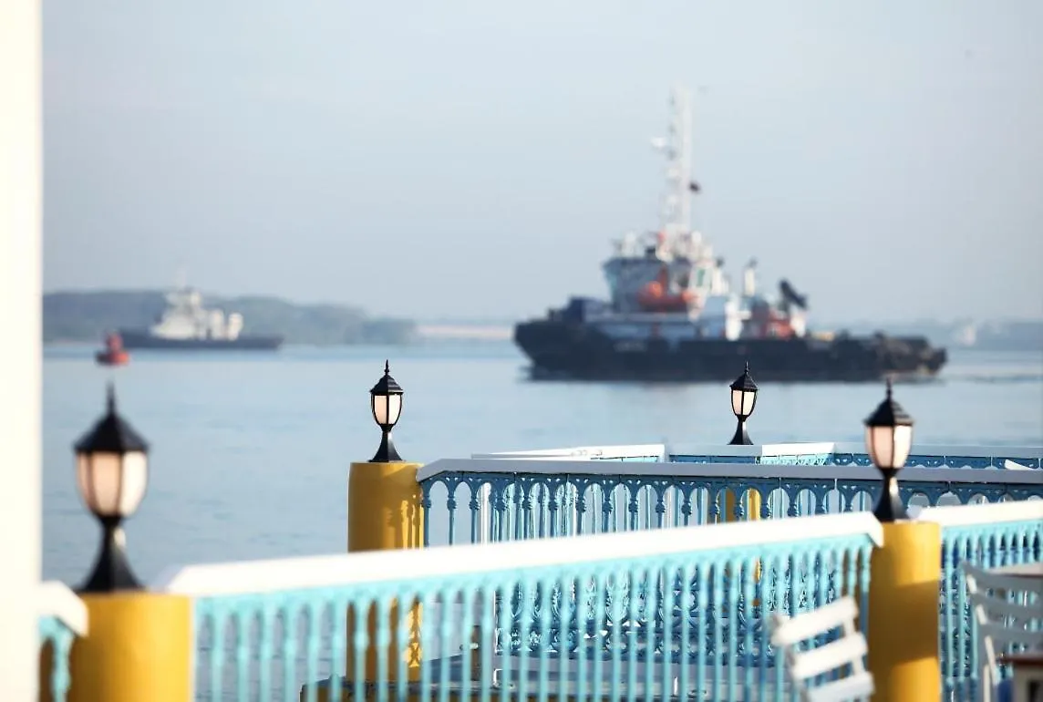 Bloom Boutique Waterfront Fort Kochi Hotel